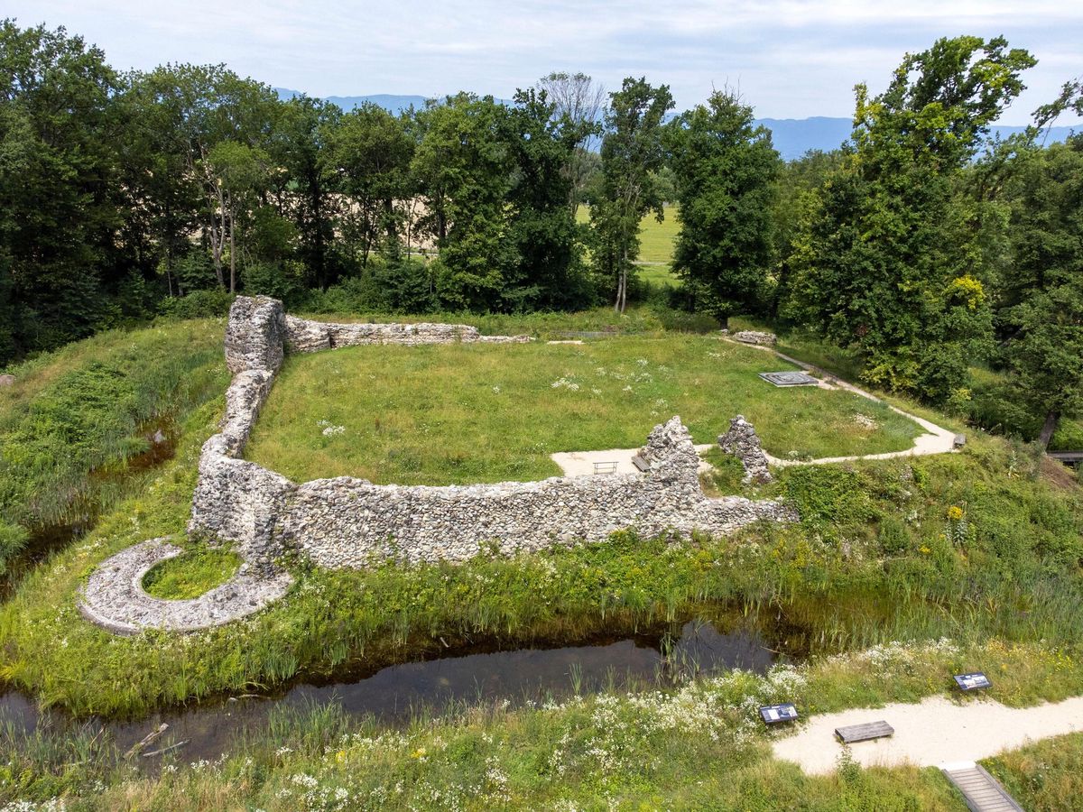 La Dame blanche qui erre dans les ruines de Rouelbeau
