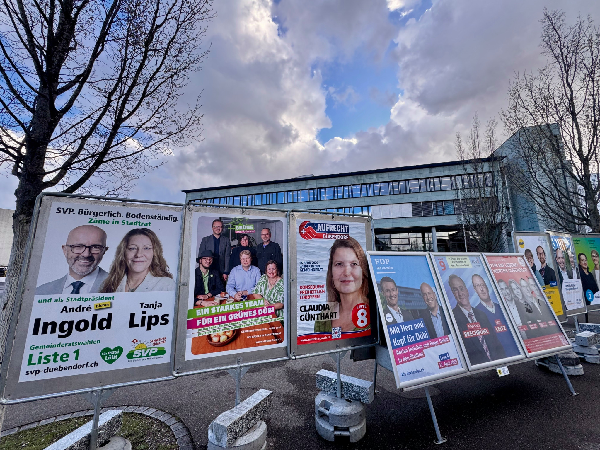 Instagram-Wahlkampf in Dübendorf: «Wenn Du Stadträte willst, die Dir nicht auf die Eier gehen…»