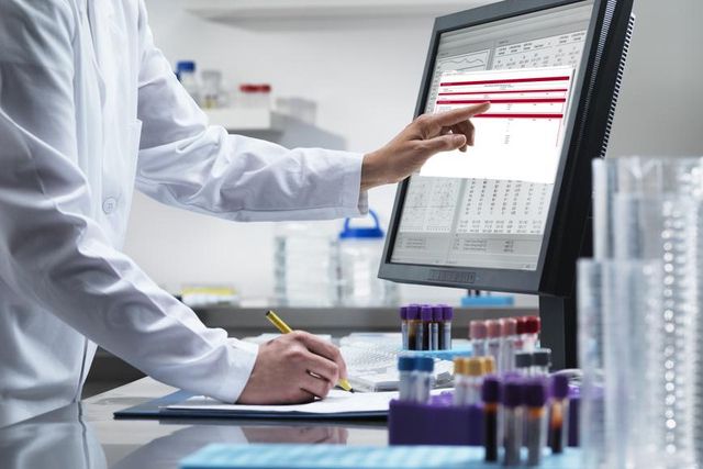 Tests du papillomavirus, dépistages du sida ou d'une hépatite ont circulé pendant des jours sur le Web. Tests du papillomavirus, dépistages du sida ou d'une hépatite ont circulé pendant des jours sur le Web.