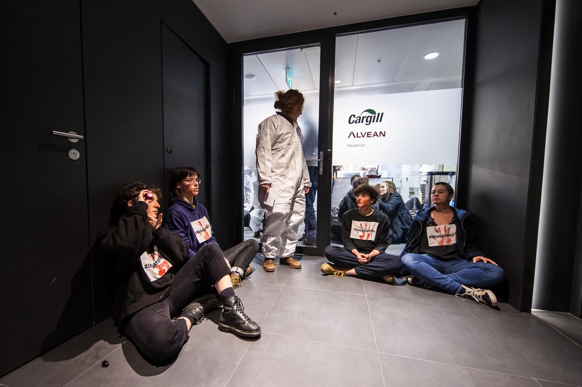 Les négociants en matières premières sont régulièrement dénoncées par des militants pour leurs agissements, comme Extinction Rebellion il y a deux ans à Genève et Lausanne.