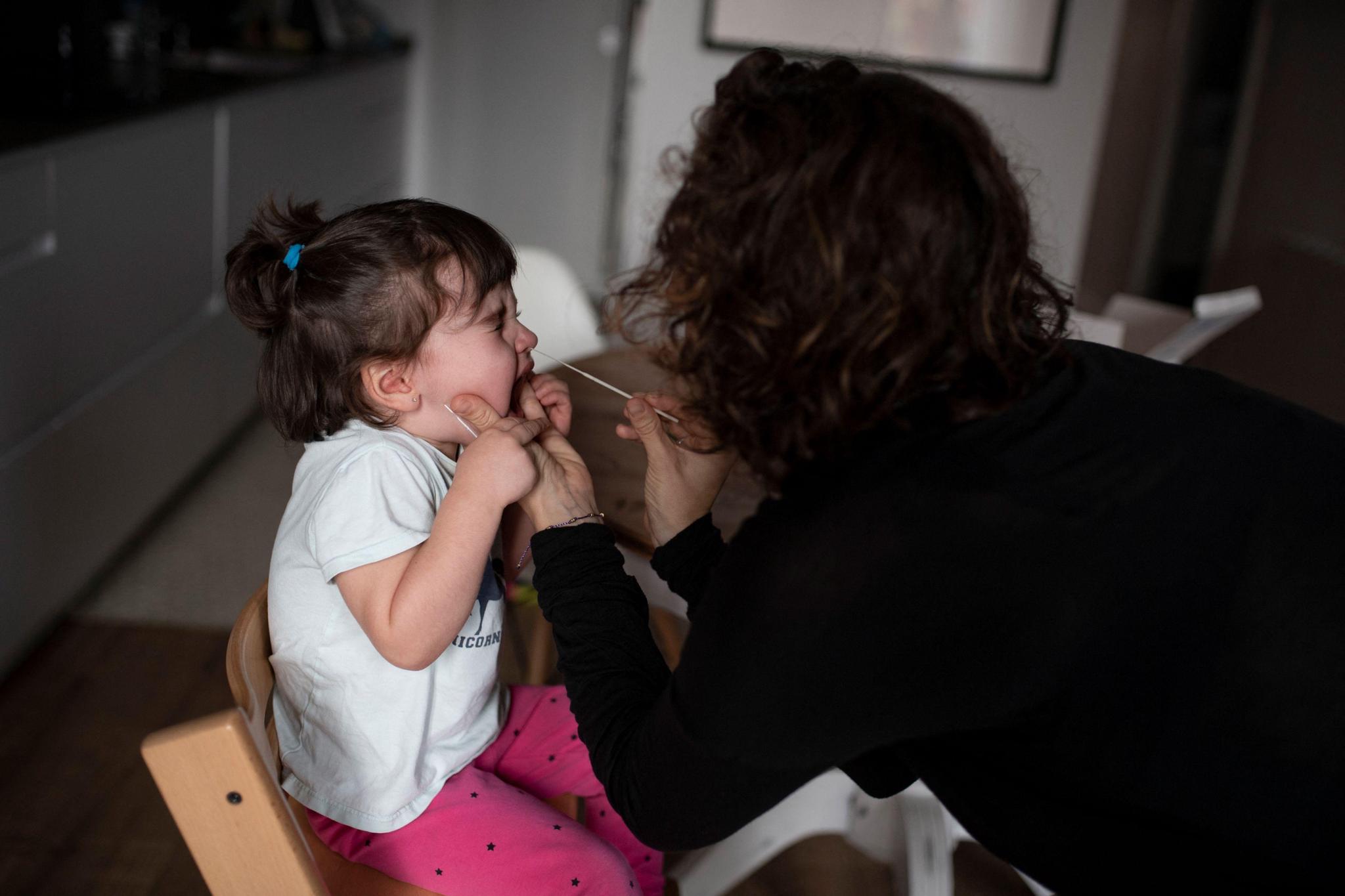 Tester son enfant peut facilement tourner au drame. Pour éviter ce cas de figure, la communication est la clé.