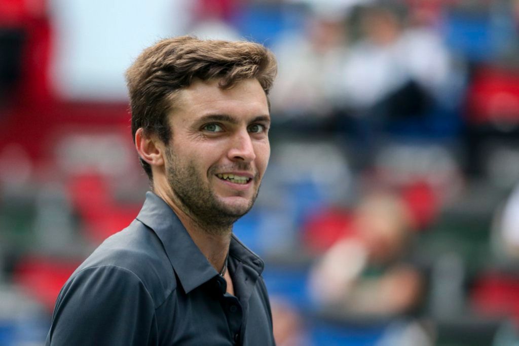 «Im Tennis verdienen die Besten im Vergleich mit den andern zu viel» Der Bund «Im Tennis verdienen die Besten im Vergleich mit den andern zu viel» Der Bund