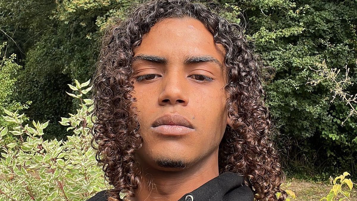 Le rappeur français Luv Resval est décédé à l’âge de 24 ans L