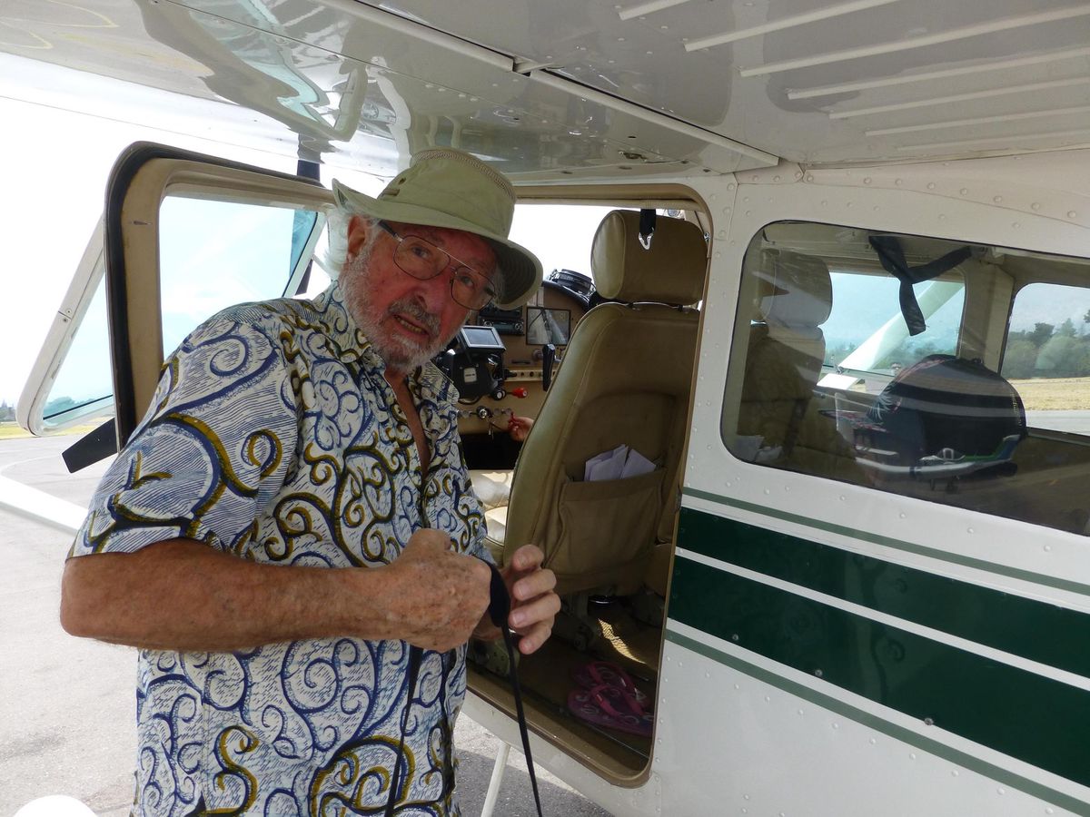 Né à Gimel en 1931, Claude Reymond était le fils du syndic d’un village qu’il adorait avant de se lancer dans les études plutôt que dans l’agriculture. Il a mis fin à un parcours hors normes dans les champs de son enfance.