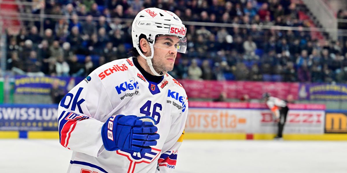 Pontus Aberg: ZSC Lions loan forward to EHC Kloten