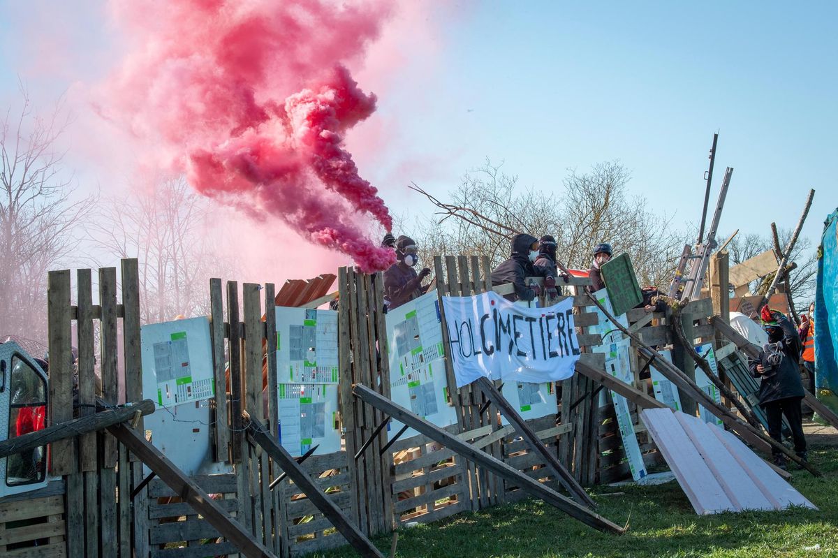 La ZAD du Mormont a été évacuée le 30 mars par les forces de l’ordre. 