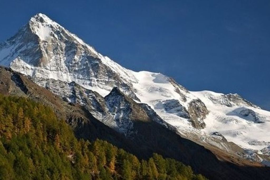 Un alpiniste perd la vie à Evolène