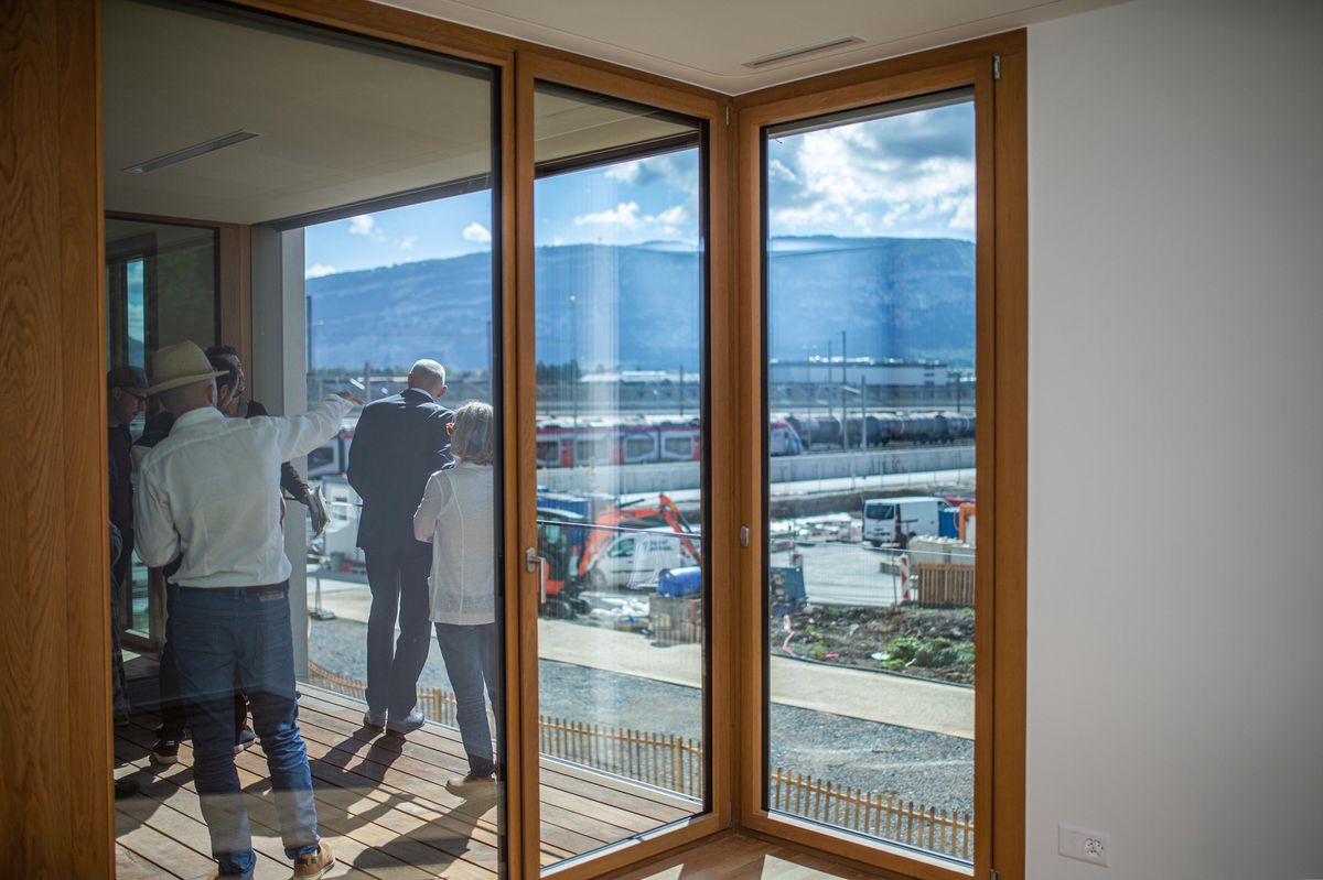 
La BNS et la FINMA mettent en garde contre une surchauffe du marché immobilier en Suisse.