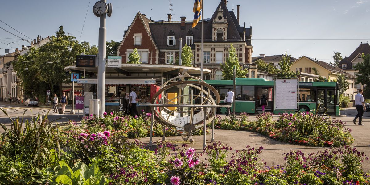 L-cke-in-Basel-Wo-ist-die-Sonnenuhr-am-Wettsteinplatz-hin-