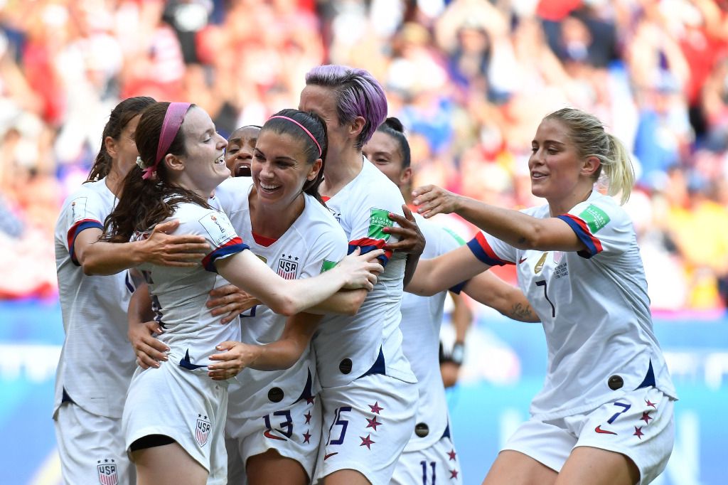 Football Les ÉtatsUnis s'offrent un quatrième titre Tribune de Genève