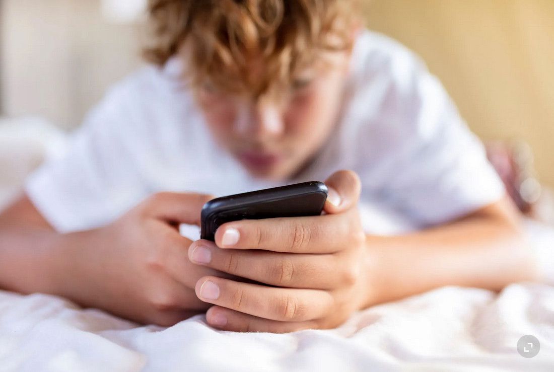 Comment aider vos enfants à faire face à la pornographie?