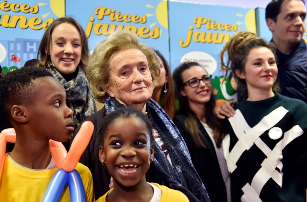 Bernadette confie les «Pièces jaunes» à Brigitte