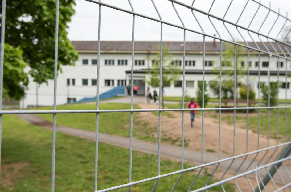 Le centre de réfugiés de Boudry suscite des crispations au sein de la population.