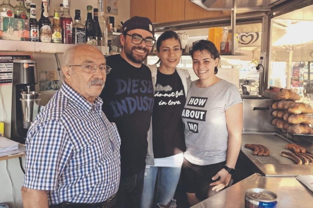 Die Familie Prati darf bis Ende 2021 bleiben Zürcher Unterländer