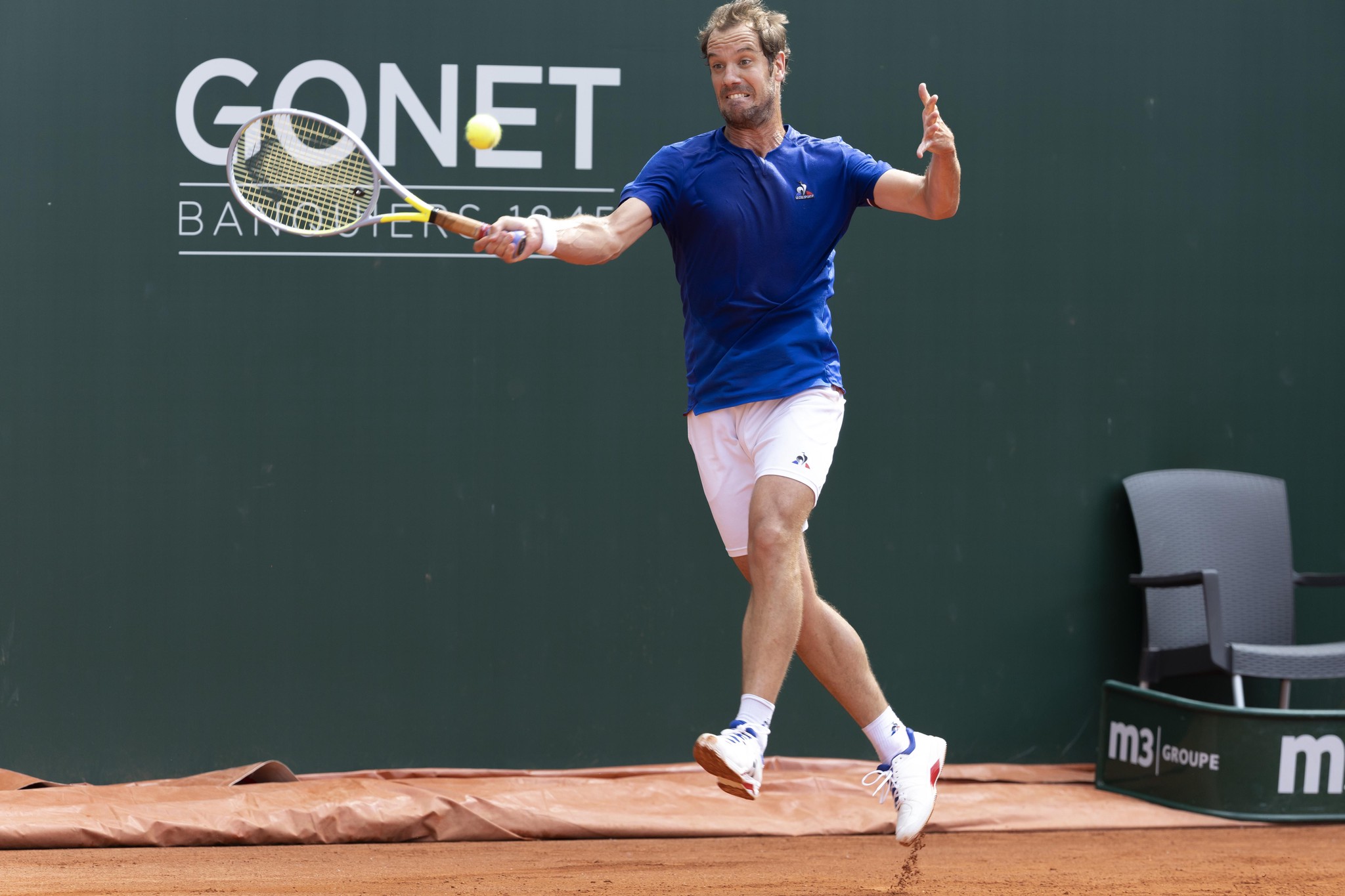Richard Gasquet se fait plaisir sur le central du Gonet Geneva Open. (KEYSTONE/Salvatore Di Nolfi)