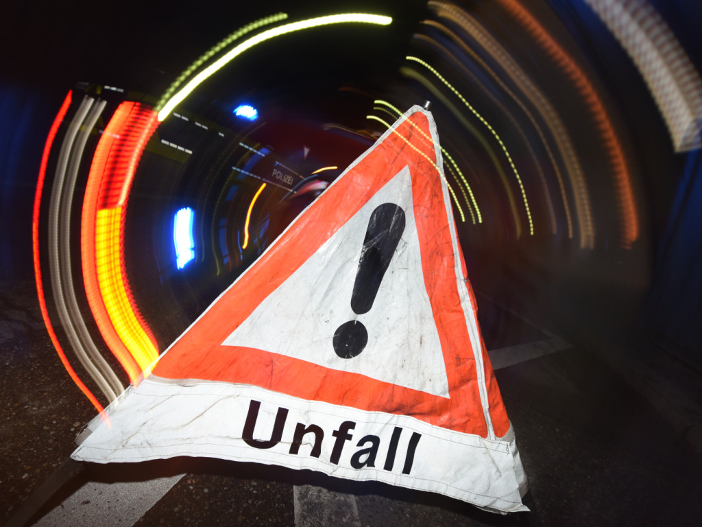 Unfall auf Uraniastrasse: Angefahrener Fussgänger stirbt nach Kollision im Zürcher Kreis 1