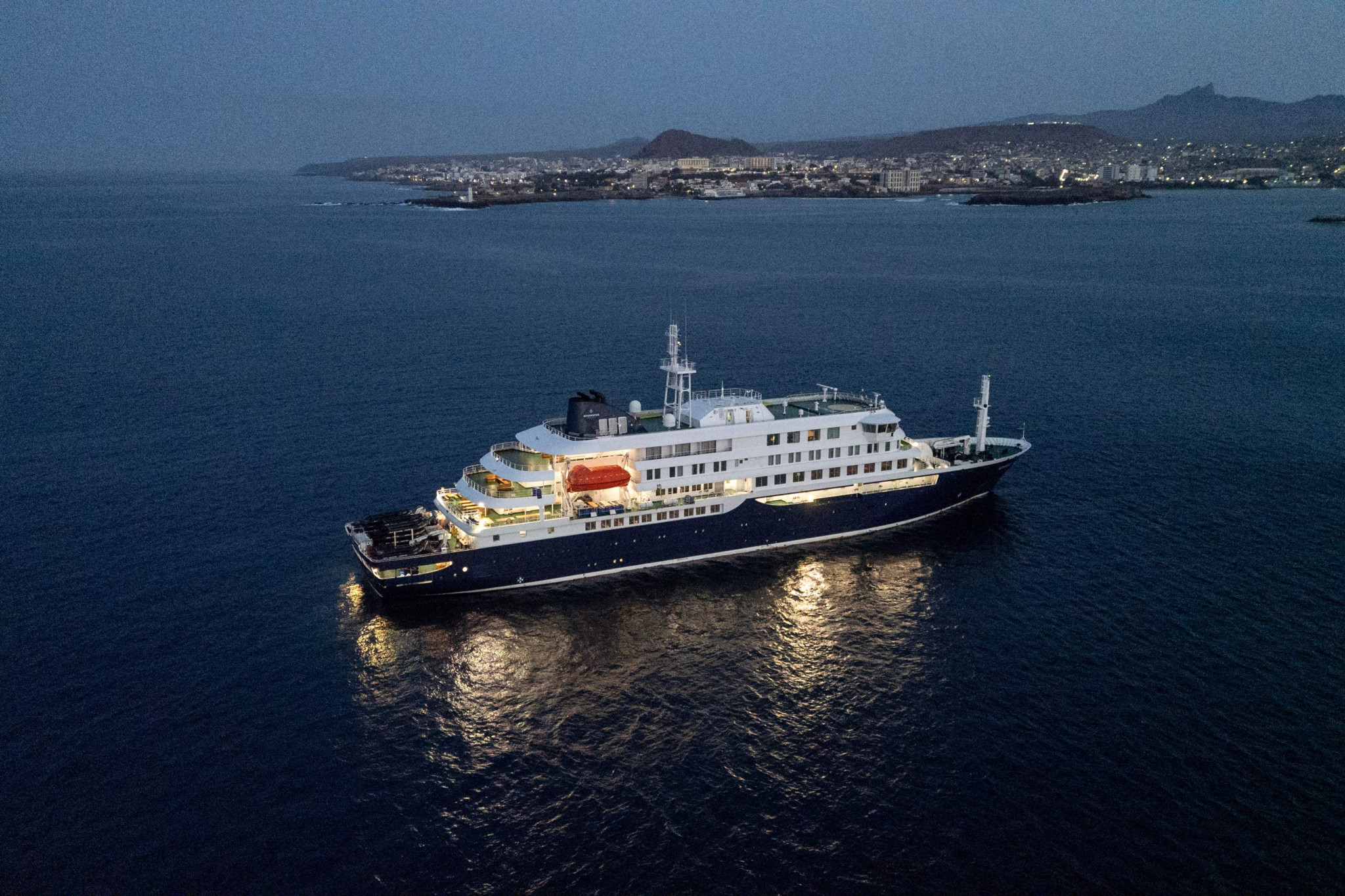 Streit in Spanien: Kanaren-Präsident wehrt sich gegen Anlegen von Hantavirus-Schiff auf Teneriffa