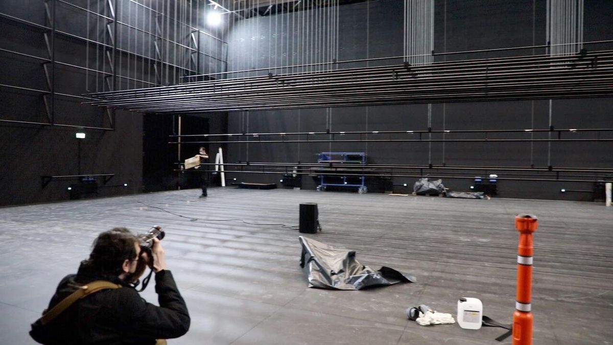 Un photographe devant la scène