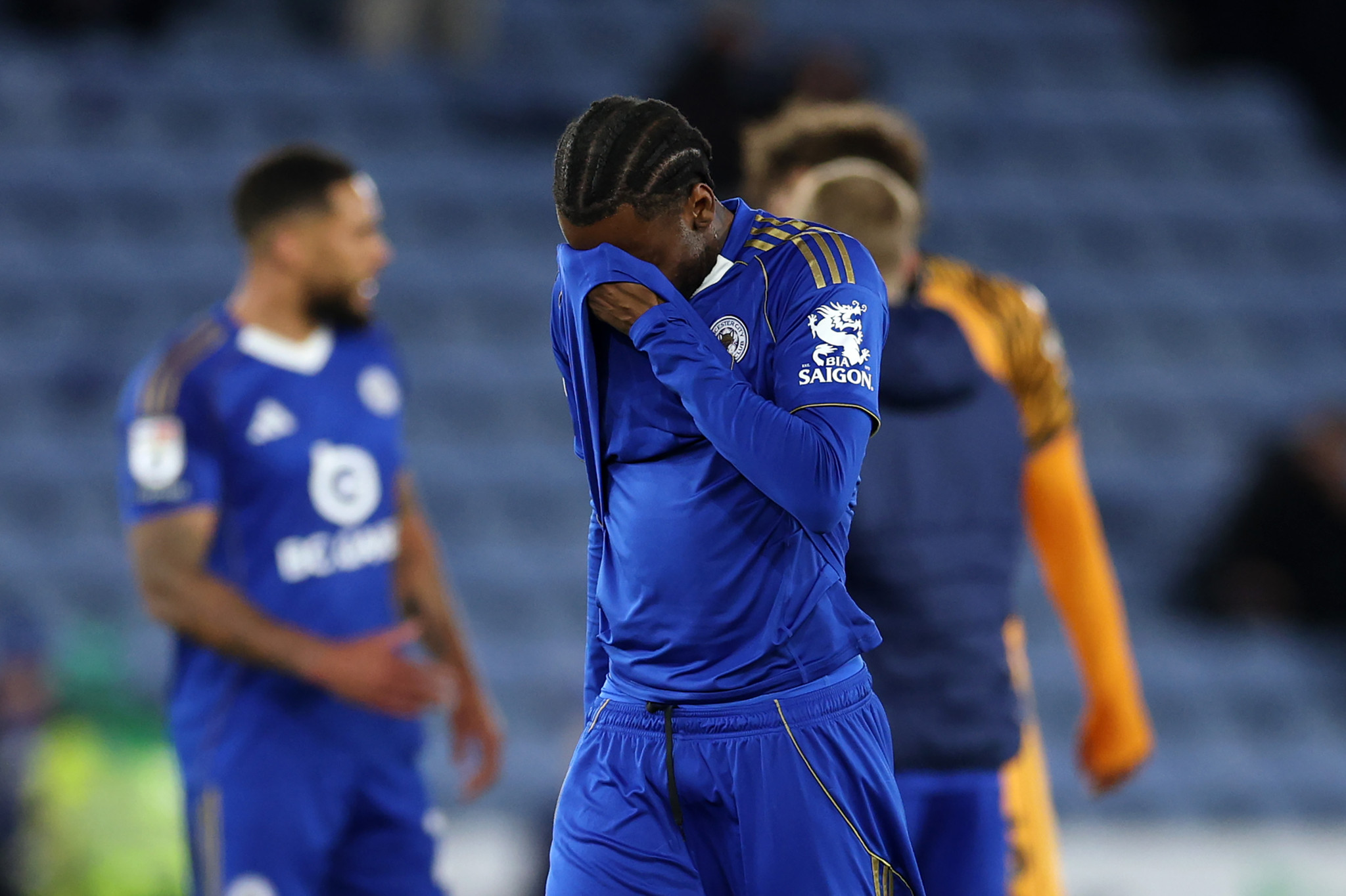 Foxes fallen immer tiefer: Zehn Jahre nach dem Meistertitel folgt der Super-GAU: Leicester steigt in die 3. Liga ab