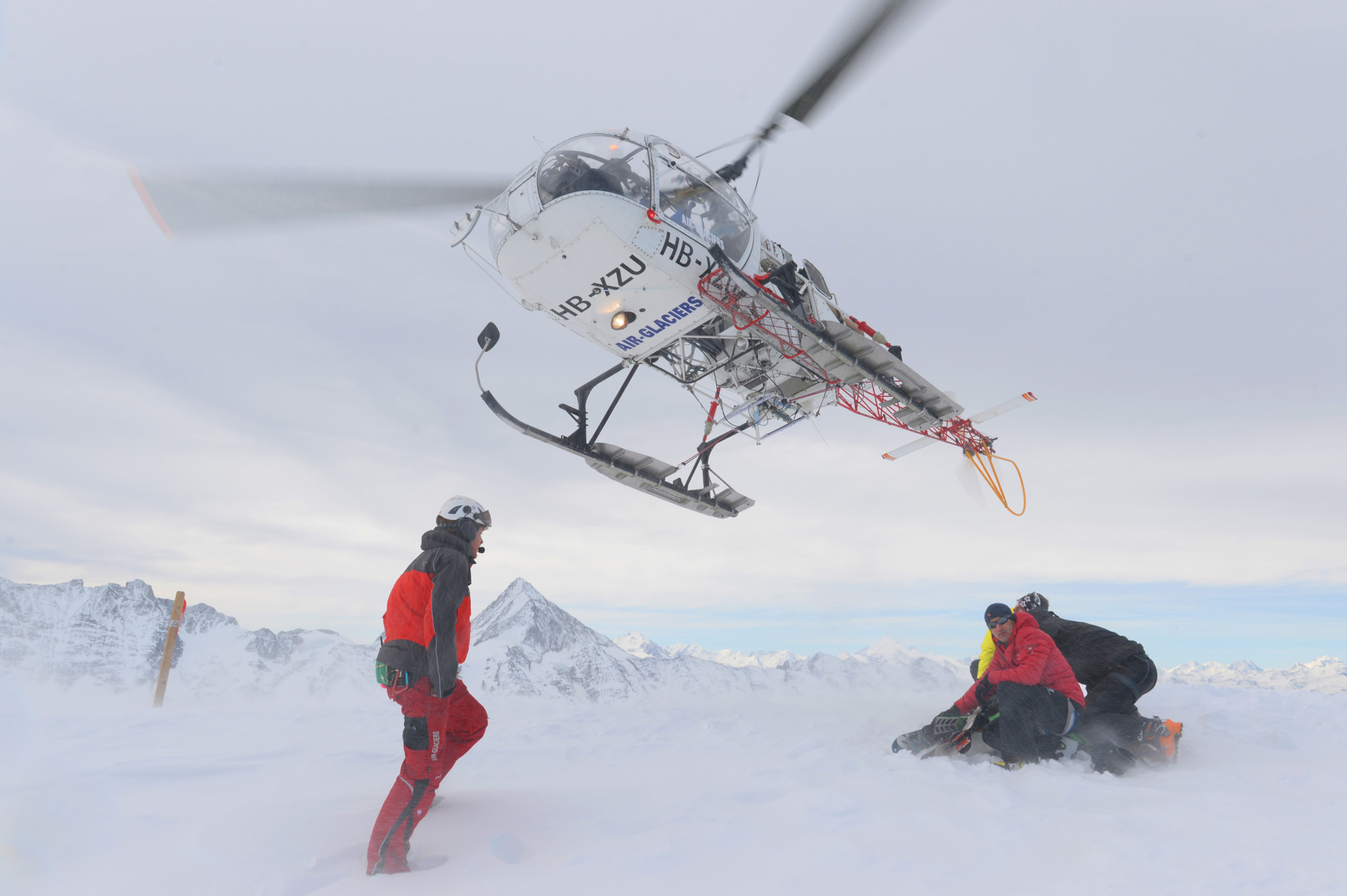 Lärm im Schutzgebiet: «Überflüssiger Luxus»: Mountain Wilderness will gegen Heli­skiing in Schutz­gebieten vorgehen