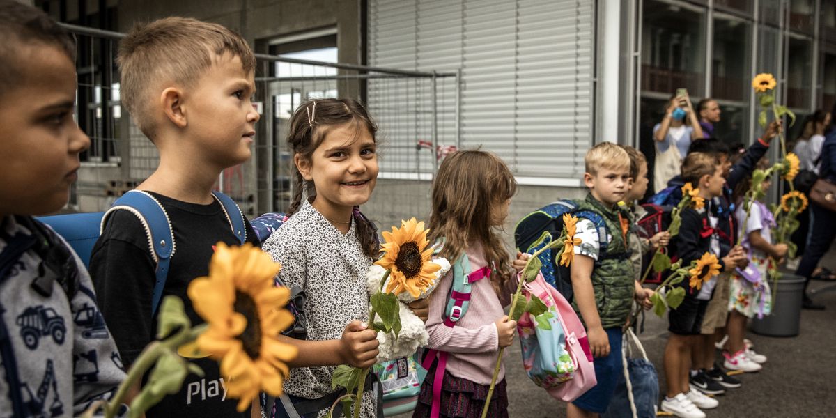 バーゼル：国境を越えて通勤する子供たちは学費15,000フランを支払う