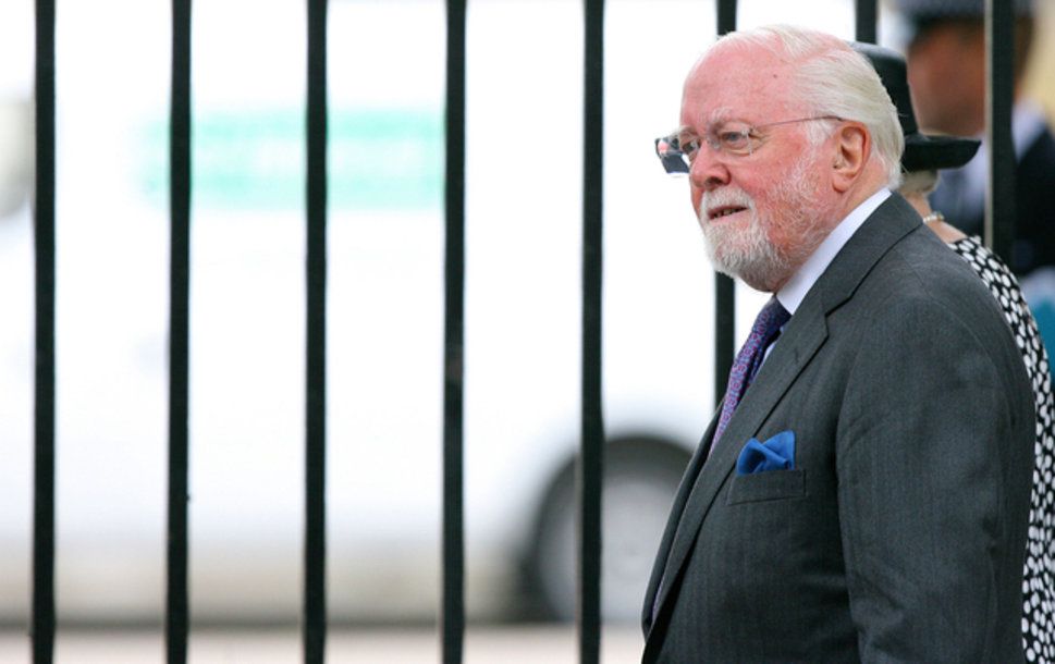 Sir Richard Attenborough est décédé le 24 août 2014 à l'âge de 90 ans, après 60 ans de carrière derrière et devant la caméra.
