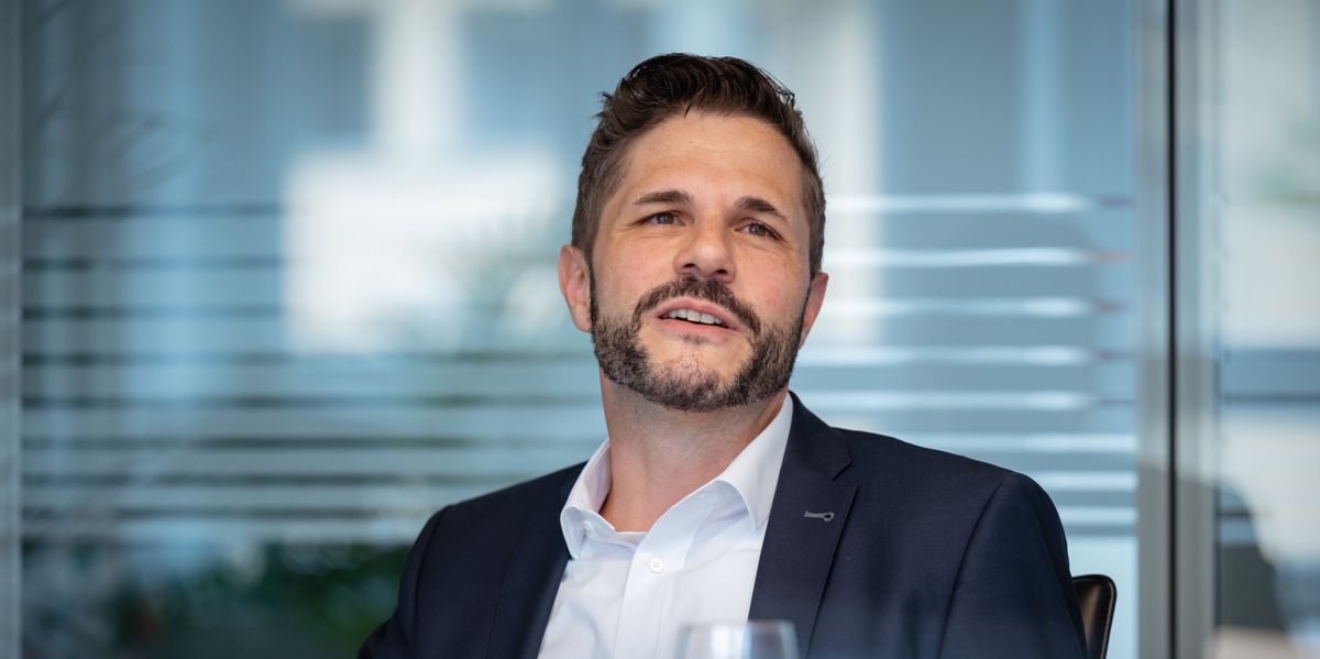 Chef-des-Arbeitgeberverbands-Meine-Nachbarin-gr-sst-mich-noch-obwohl-sie-ber-50-ist-und-Lifestyle-Teilzeit-machen-will-