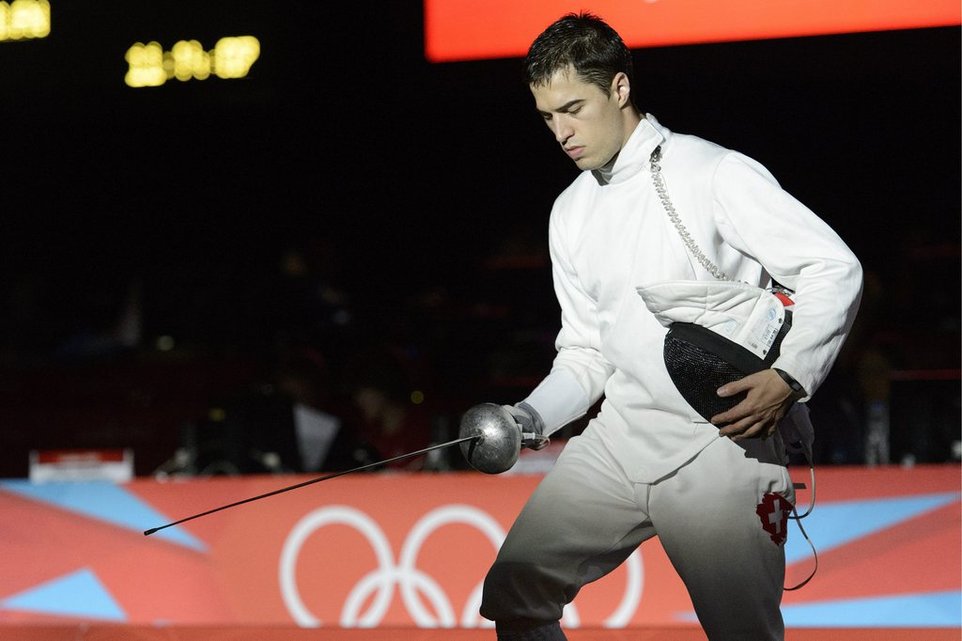 Geknickt: Max Heinzer scheitert in den Achtefinals des Degen-Wettbewerbs am Venezolaner Ruben Limardo Gascon. (1. August 2012)