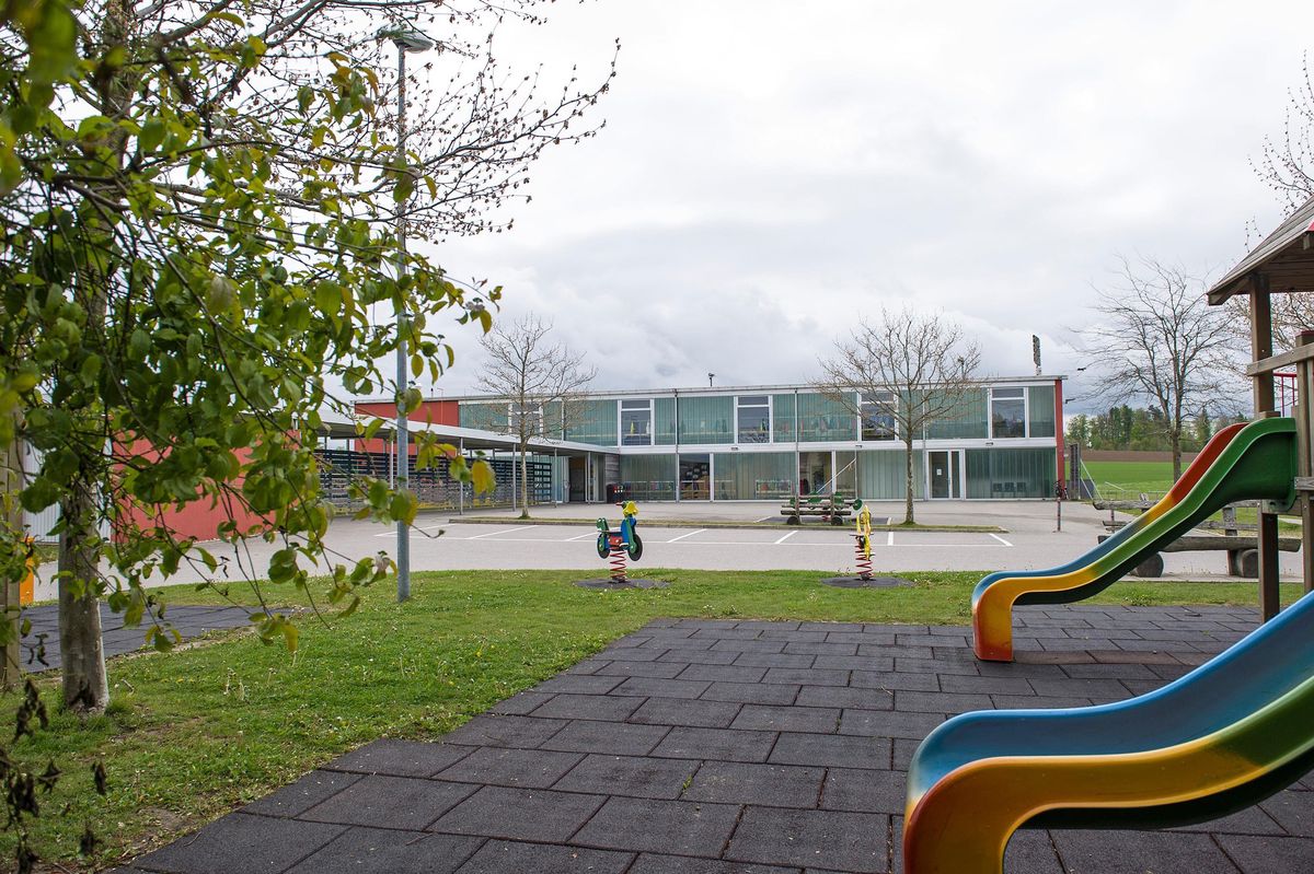 Si le projet se concrétise, les élèves de primaire des communes de Champtauroz et de Treytorrens devraient être scolarisés au collège voisin de Murist, dès la rentrée 2023.