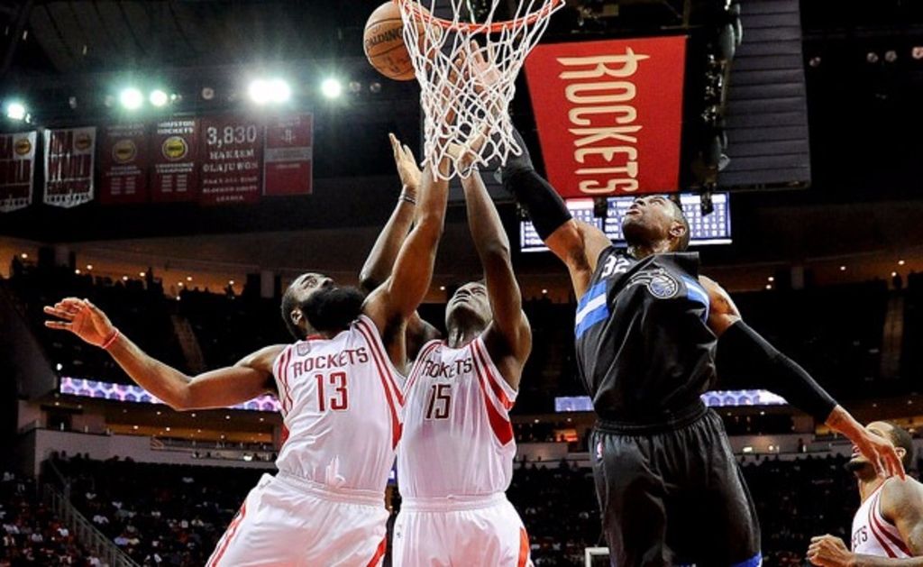 La série continue pour Clint Capela