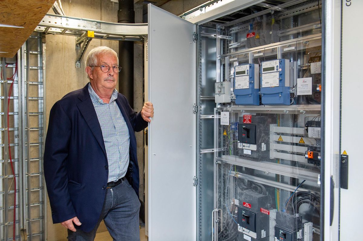 Municipal en charge des énergies à Saint-Prex Jan Van Overbeck porte un combat contre l’explosion des coûts de l’énergie sur le marché libre, mais en attendant l’issue de ce dossier, sa commune doit optimiser sa consommation de courant.