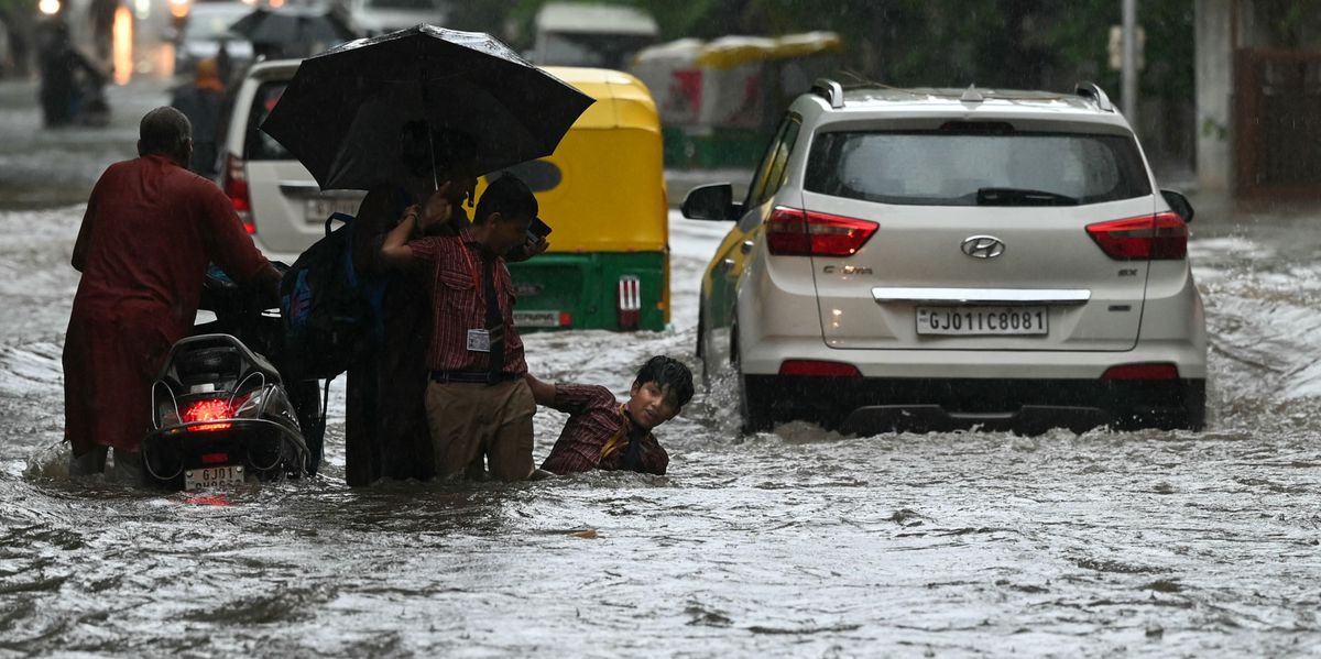 Heftige-Unwetter-Mindestens-50-Tote-bei-Monsun-berschwemmungen-in-Indien