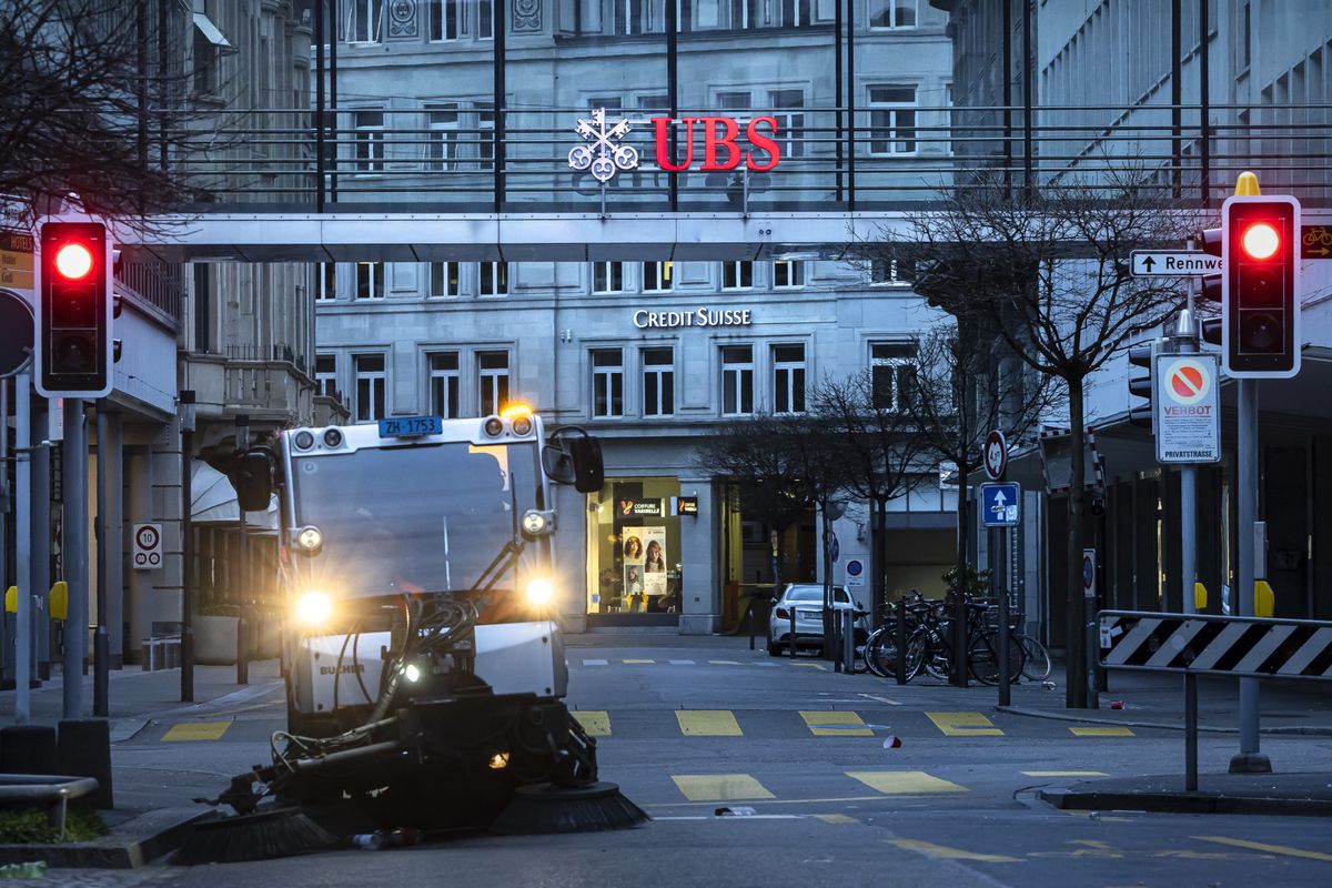 Grossbank macht vorwärts: 2025 ist Schluss für Marke CSX -UBS schliesst ...