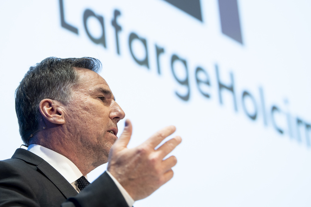 CEO Jan Jenisch spricht an der Bilanzmedienkonferenz des Baustoffherstellers LafargeHolcim in Zuerich, aufgeommen am Donnerstag, 27. Februar 2020. (KEYSTONE/Ennio Leanza)