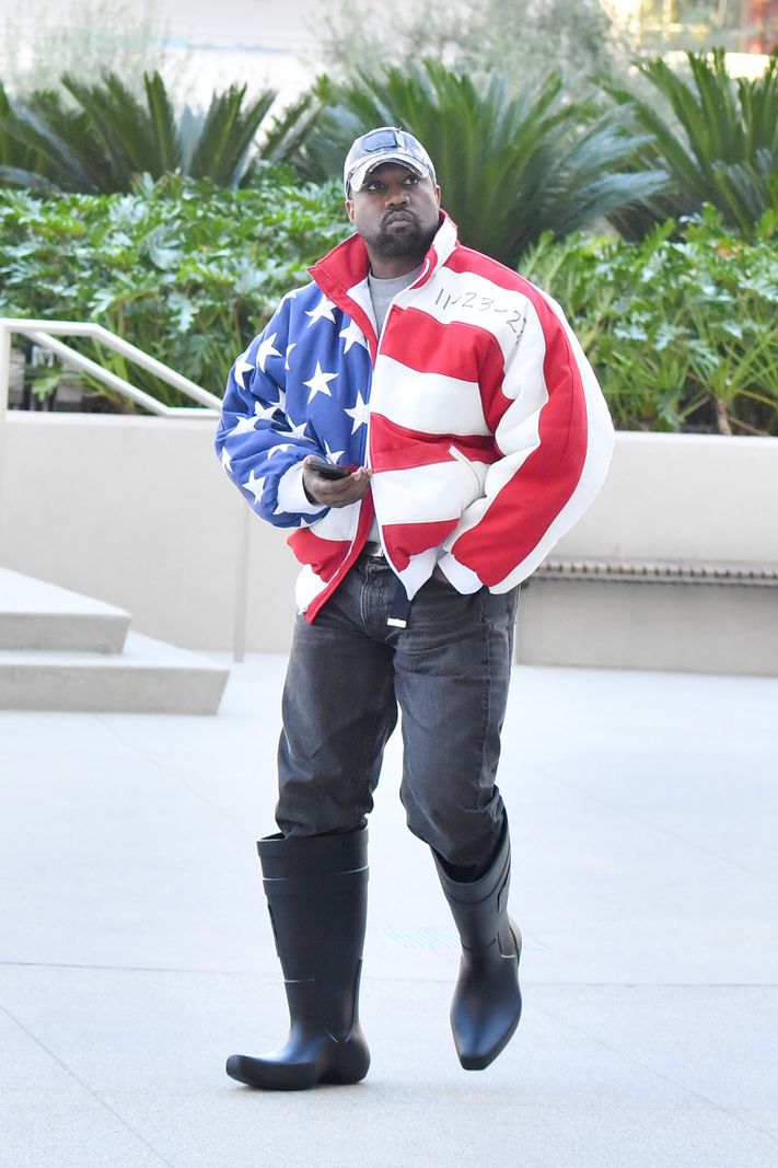 LOS ANGELES, CA - NOVEMBER 27: Kanye West is seen on November 27, 2022 in Los Angeles, California (Photo by MEGA/GC Images)