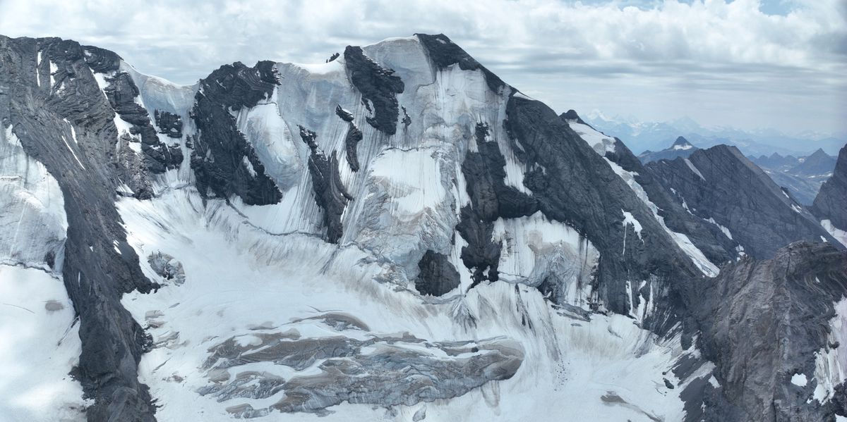 Unfall-im-Berner-Oberland-Zwei-Bergsteiger-in-Gletscher-spalte-gest-rzt-ein-Waadtl-nder-tot-geborgen