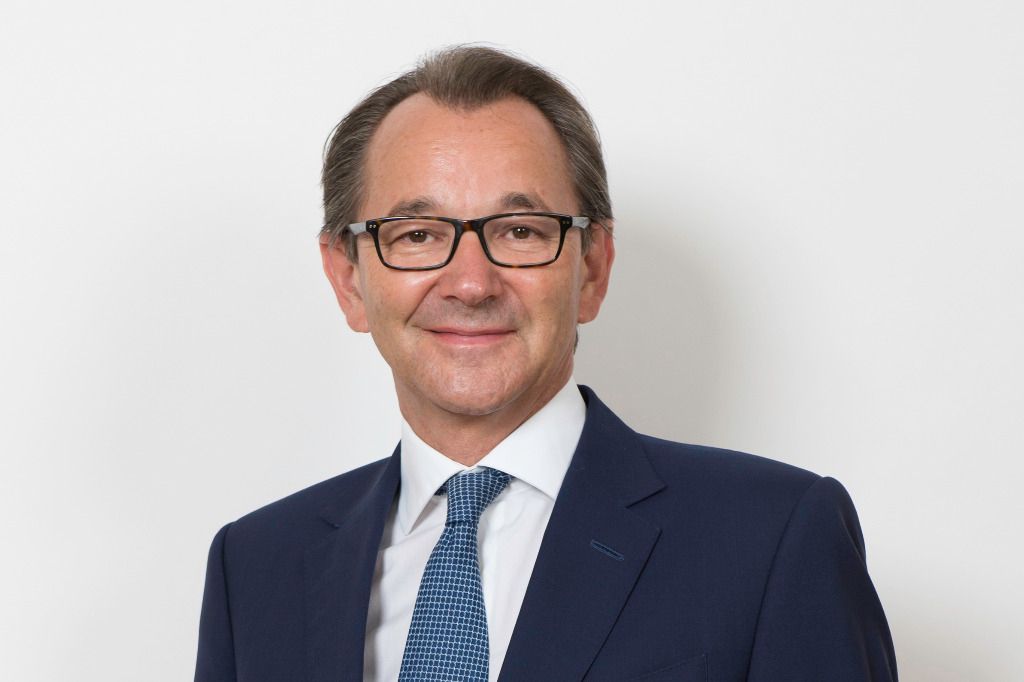 Tunnel ou pont? L’heure du choix pour la traversée