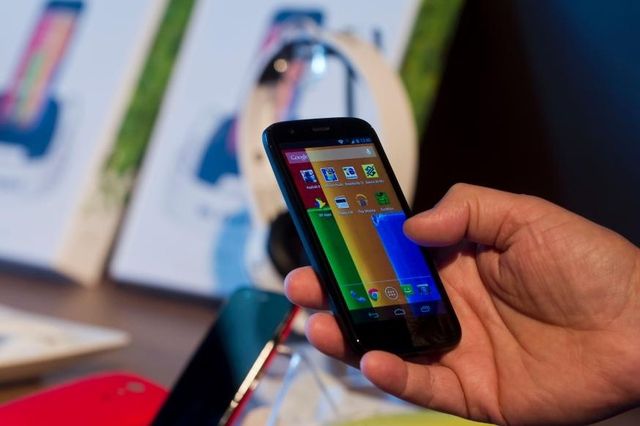 Google revend les smartphones de Motorola à Lenovo