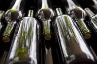 Handelskonflikt: Trump droht Frankreich vor G-7-Gipfel mit 100%-Strafzoll auf Wein