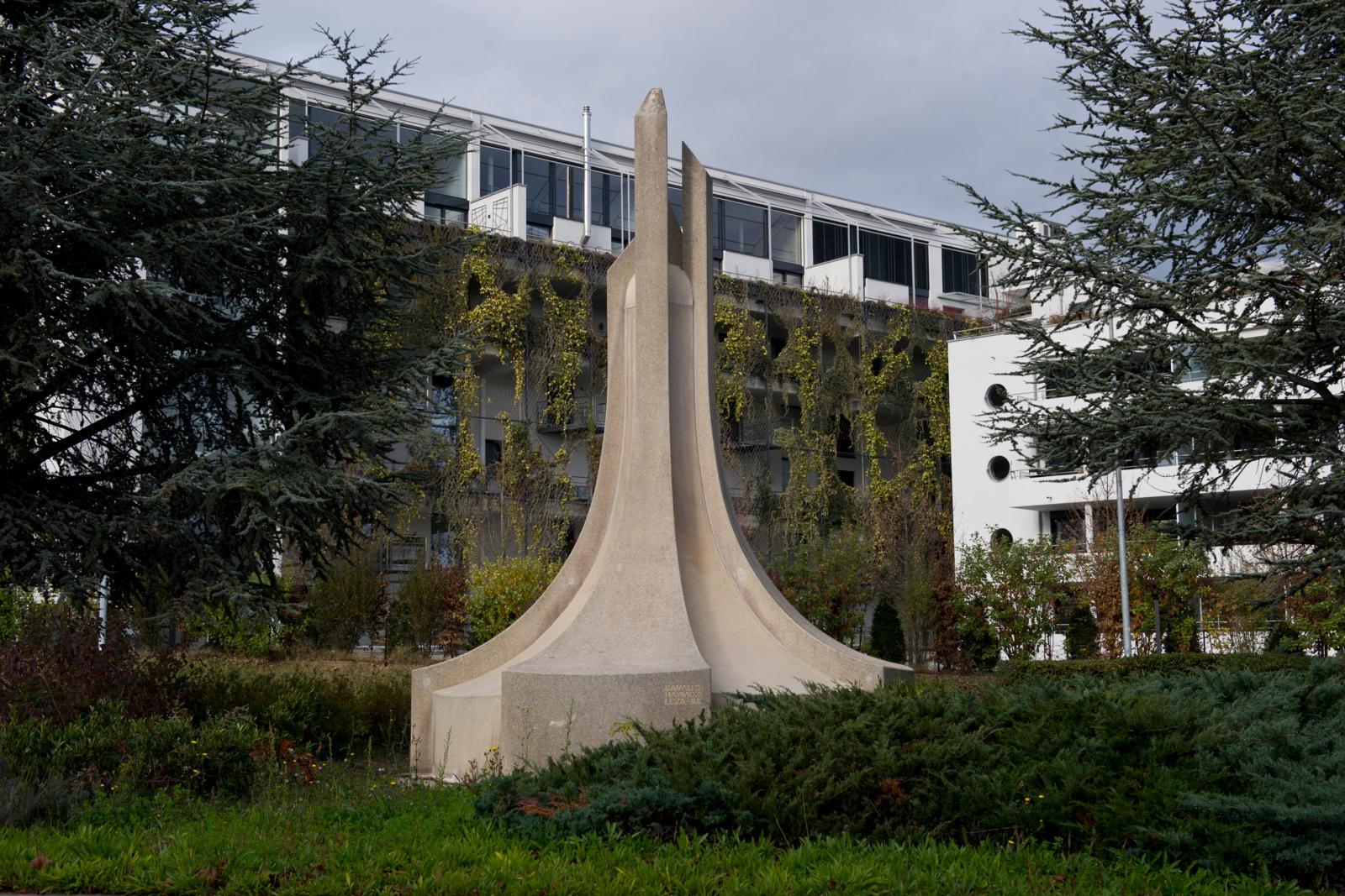 Nyon a une collection d’œuvres d’art que la Ville  installe dans l’espace public comme celle de Bernard Bavaud dans le giratoire de la route de Divonne. Cette collection va grossir ces prochains mois.