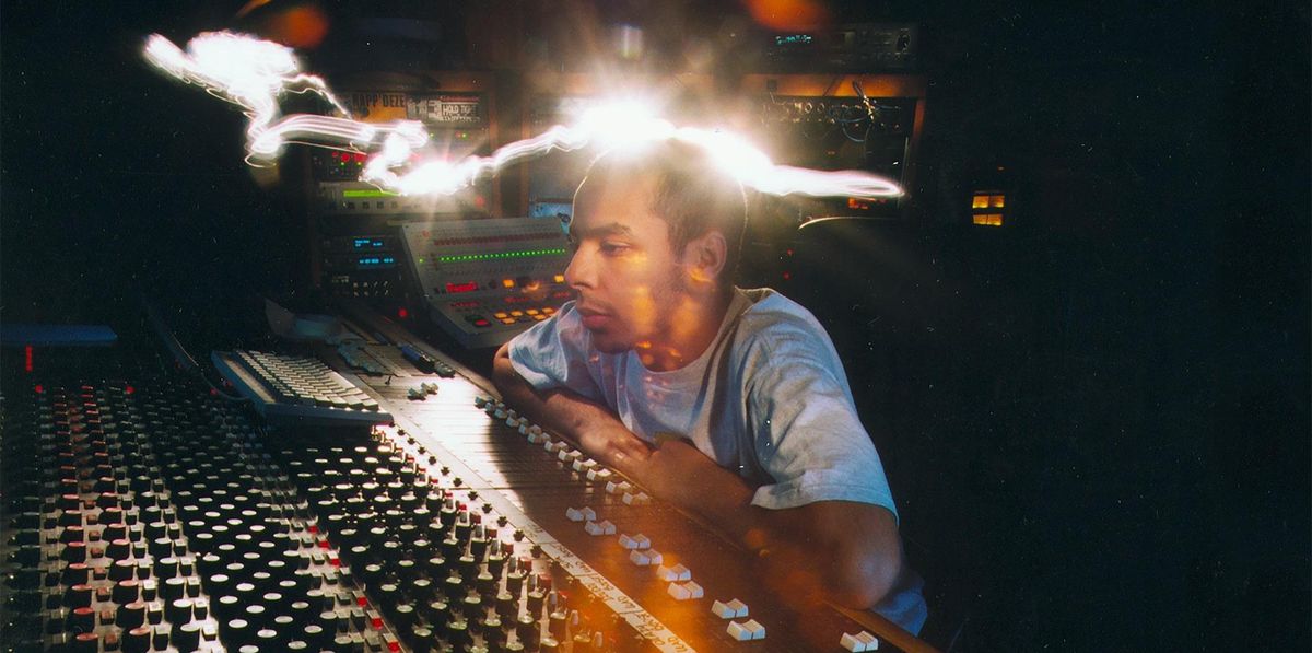 Mehdi Favéris-Essadi, alias DJ Mehdi, est mort brutalement à 34 ans.