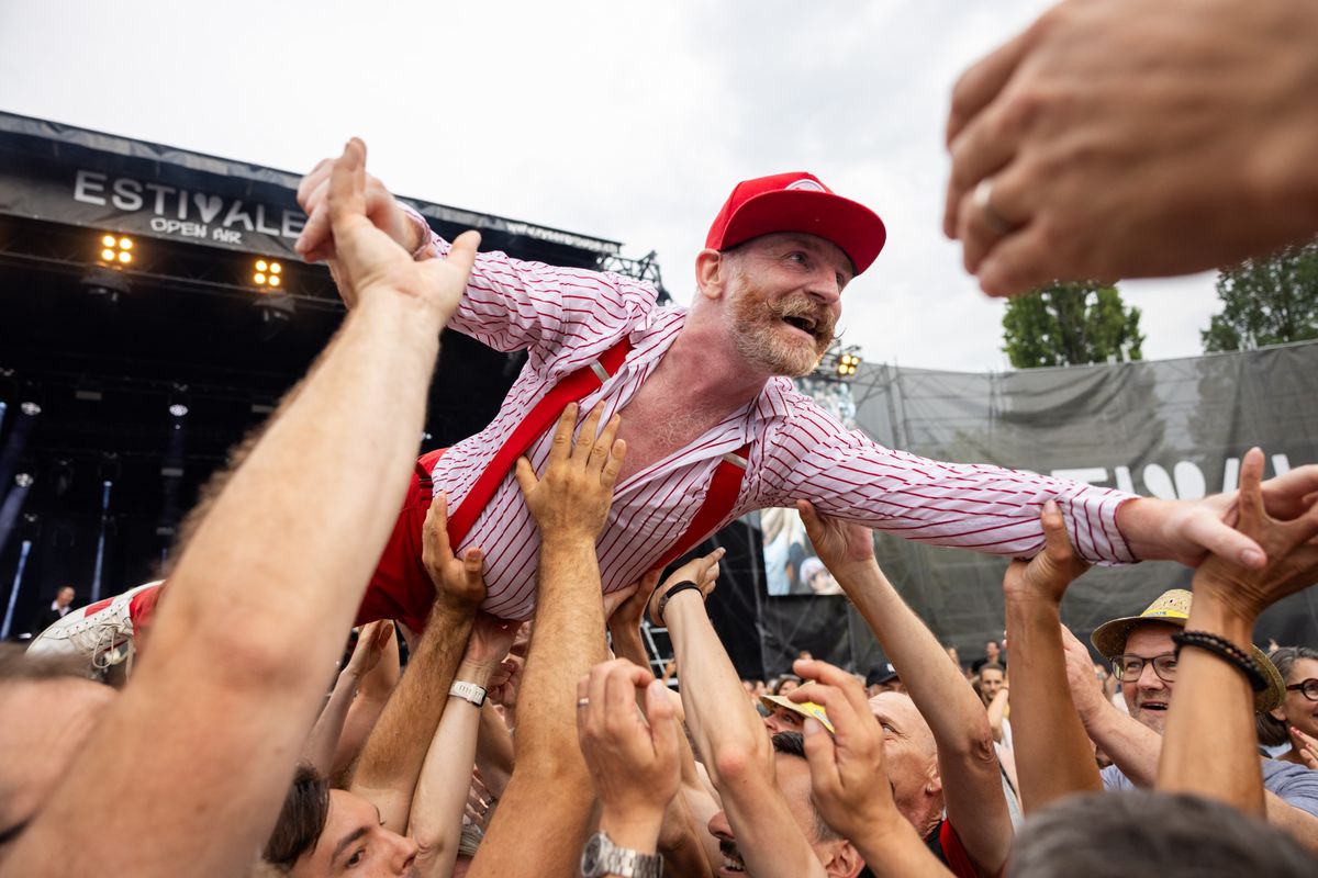 Dionysos | Grande Scène at Esativale Open Air, 31.07.2024. (Florian Aeby for Estivale Open Air)