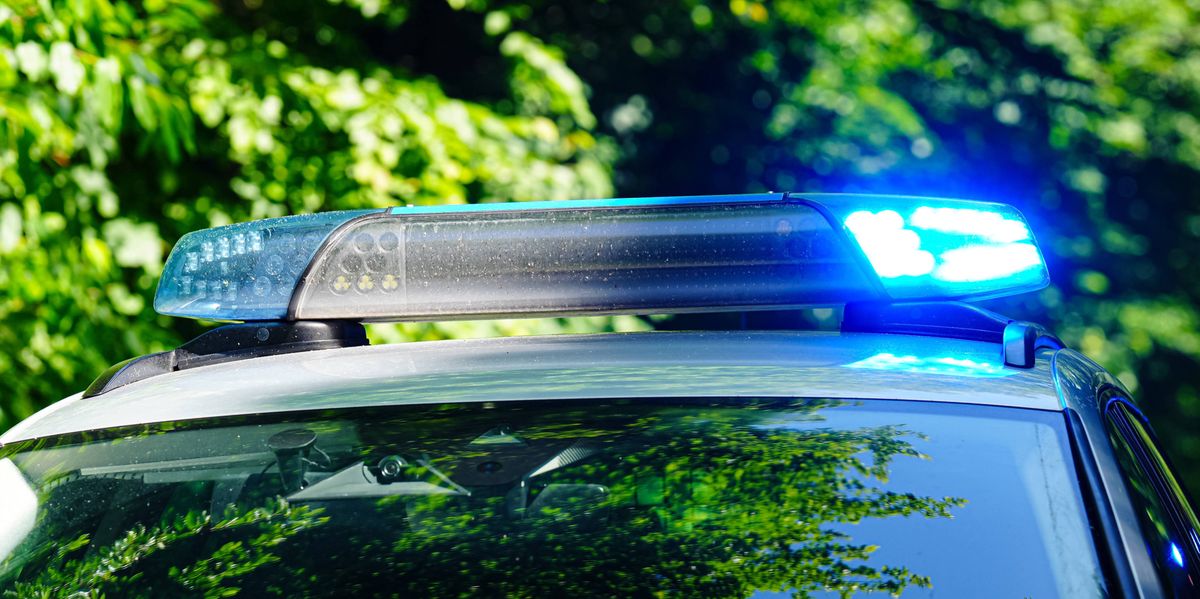 Grosseinsatz-und-ger-umtes-Geb-ude-13-Mitarbeiter-klagen-ber-gereizte-Augen-Polizei-steht-vor-einem-R-tsel