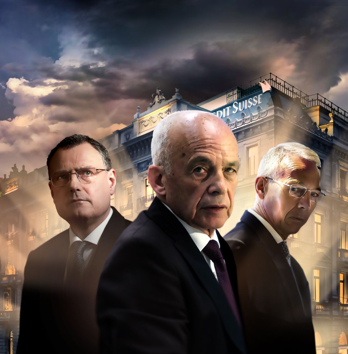 Illustration d'un article sur le Credit Suisse avec Thomas Jordan, Ueli Maurer et Axel Lehmann devant un bâtiment du Credit Suisse sous un ciel nuageux.