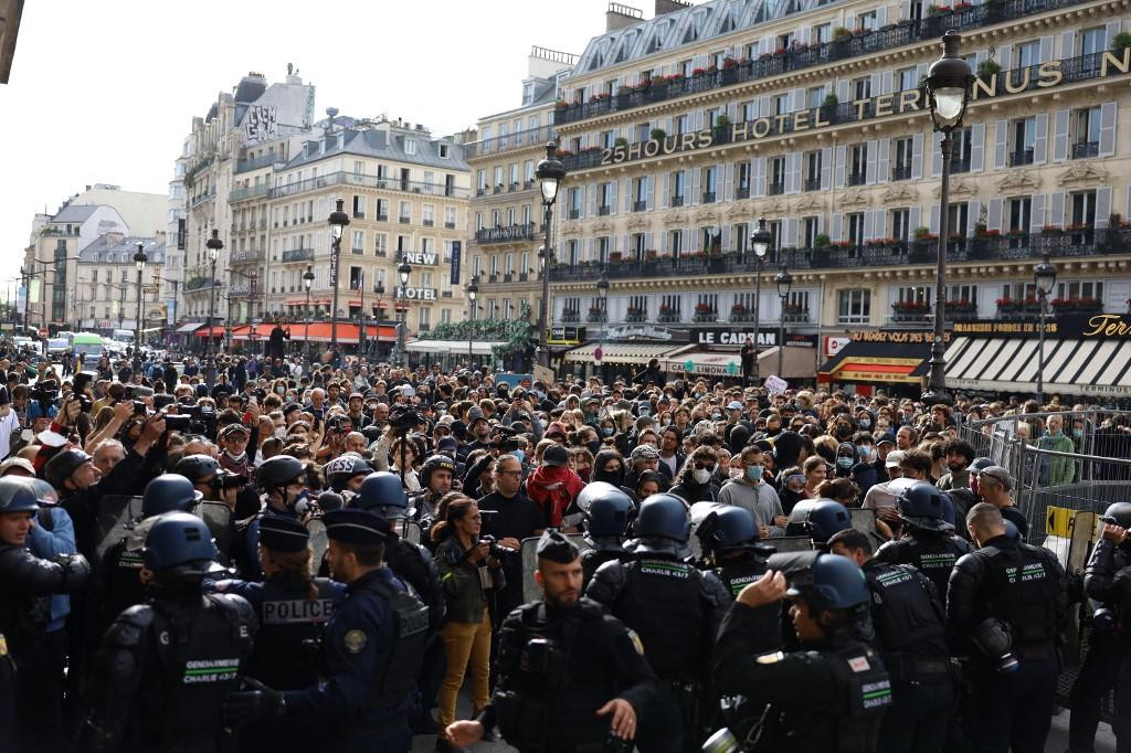 Courrier des lecteurs: Les manifestations en France témoignent de nos contradictions