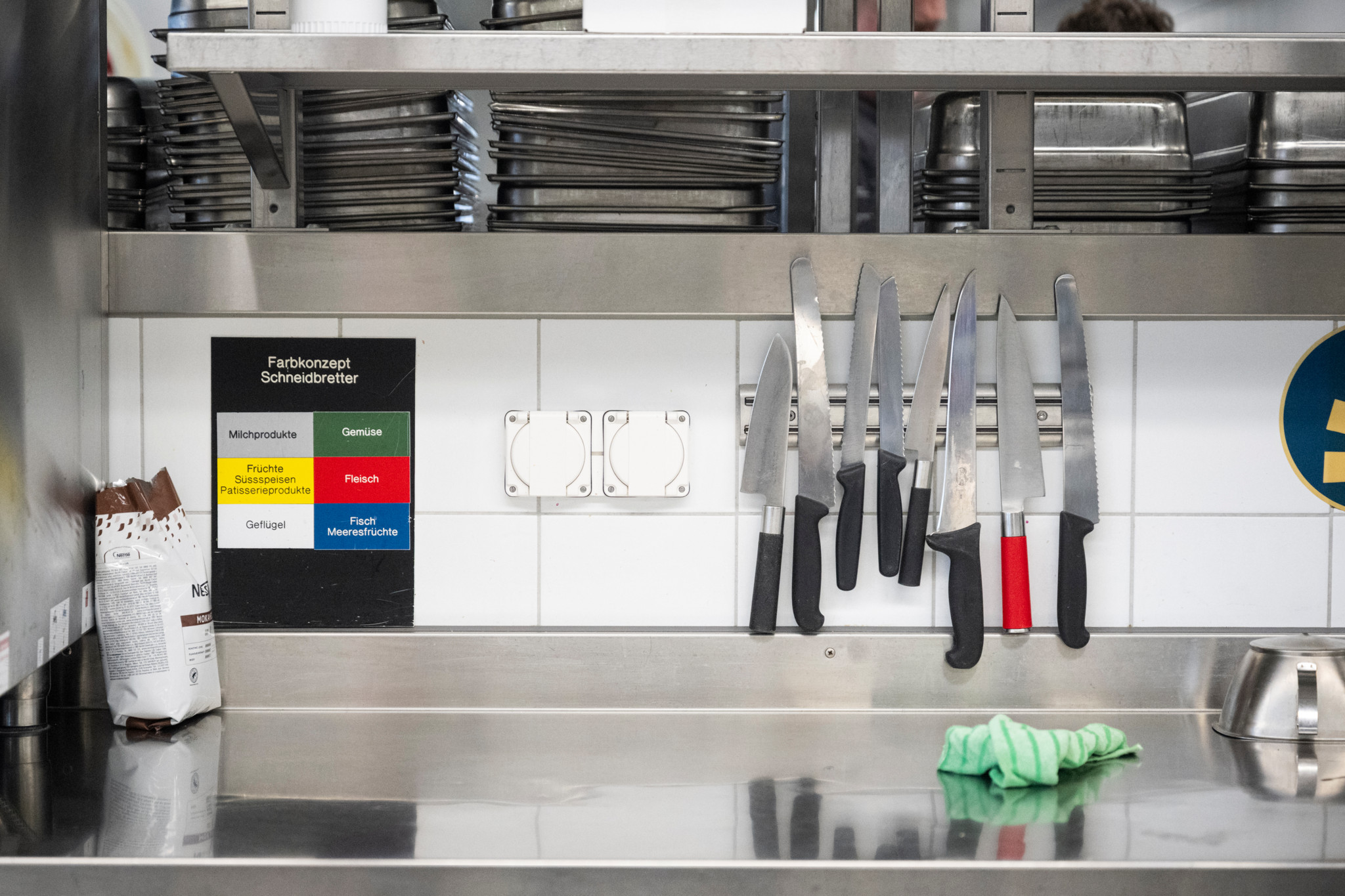 Kommentar zum neuen Konzept: Integrationskurse in der Hotelküche: Davon profitieren Geflüchtete und Gastronomen