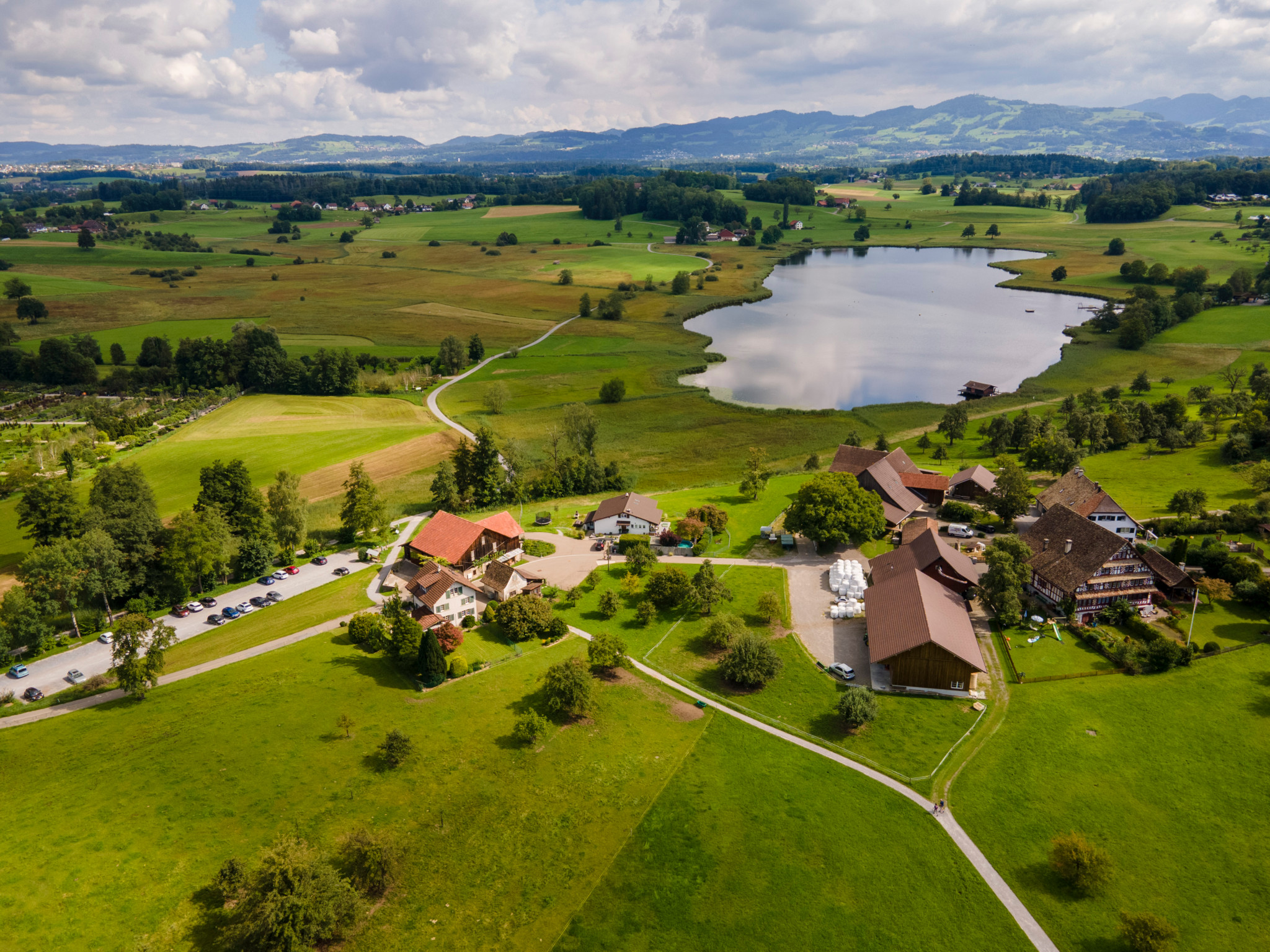 Streit um Schutz des Moorgebiets: Heimatschutz bekämpft Solaranlage auf Biohof am Lützelsee