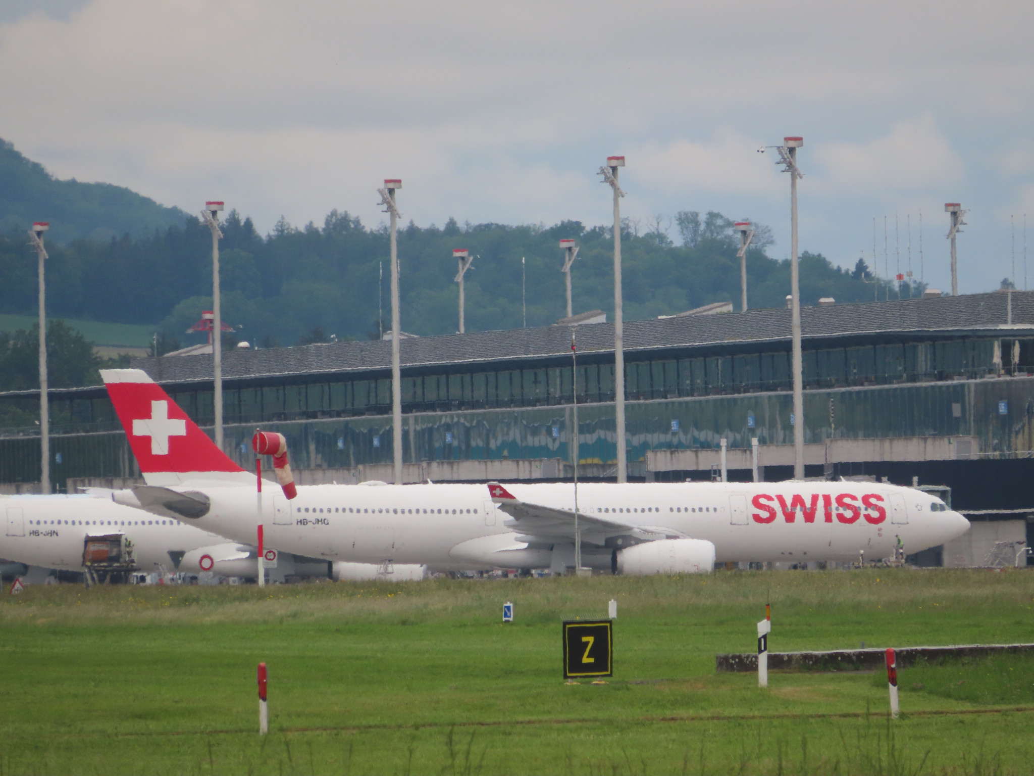 Flug Zürich – Delhi: System meldet Partikel im Treibstoff – 