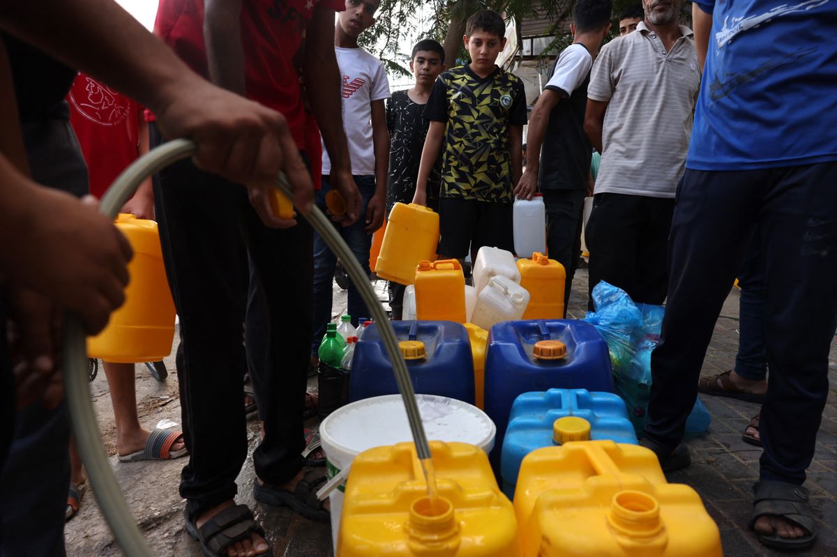 «Il reste 24 heures d’eau, d’électricité et de carburant» à Gaza, alerte l'OMS