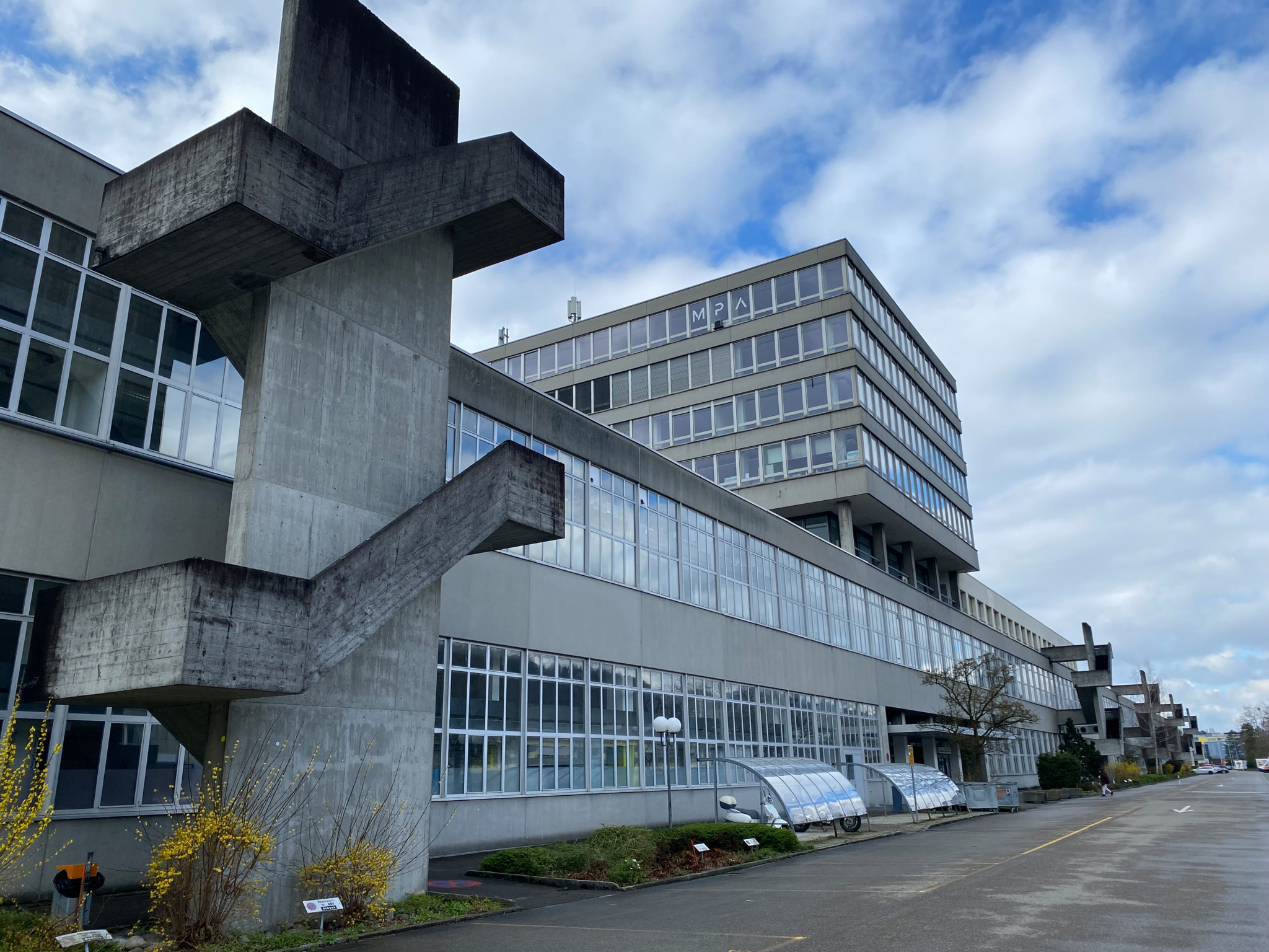 Techkonzern sucht neuen Standort: Wettingen oder Otelfingen: Wohin kommt Hitachi mit 3000 Arbeitsplätzen?